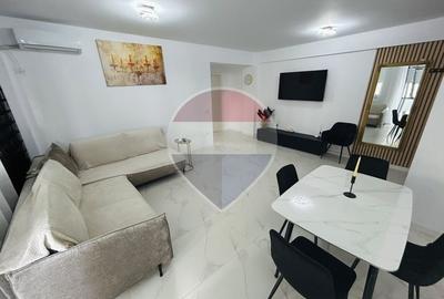 Apartament cu 2 camere semidecomandat, mobilat în Central