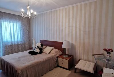 Casă cu 4 camere cu Teren 450 Mp în Central