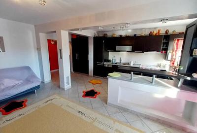 Apartament cu 3 camere decomandat în Central - 1