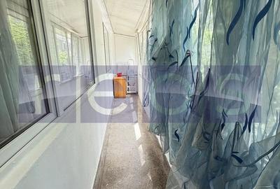 Apartament cu 2 camere semidecomandat, mobilat în 1 Mai