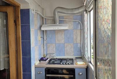 Apartament cu 3 camere decomandat în Republicii