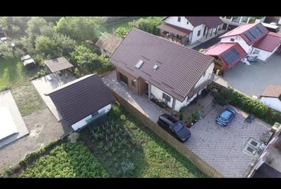 Casă cu 4 camere în Sânpetru - 1