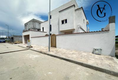 Casă individuală cu 6 camere cu Canalizare în Ovidiu - 47