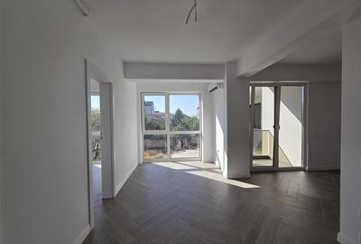 Apartament cu 2 camere decomandat în Cantemir