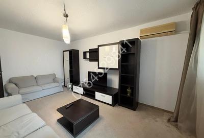 Apartament cu 3 camere decomandat în Drumul Taberei