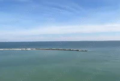 Apartament cu 4 camere decomandat în Faleza Nord