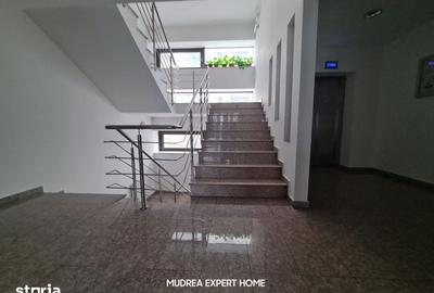 Apartament cu 3 camere în Central - 2