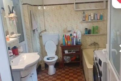 Casă cu 5 camere cu Teren 2500 Mp în Domnești - 9