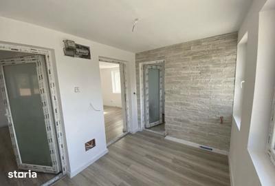 Casă cu 4 camere cu Canalizare în Ciurila - 1