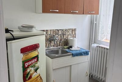 Garsonieră în Titan