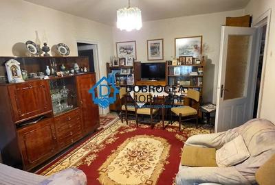 Apartament cu 2 camere semidecomandat în Păcii