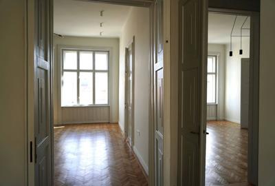 Apartament cu 3 camere în Central