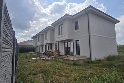 Casă cu 3 camere cu Canalizare în Braytim - 2