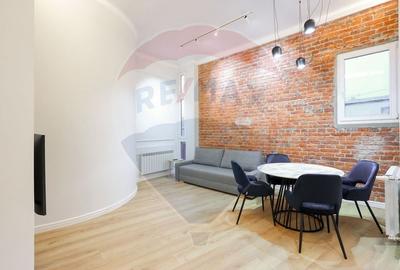 Apartament cu 5 camere decomandat, mobilat în Ultracentral