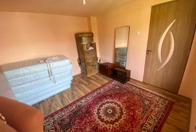 Casă cu 6 camere cu Teren 1300 Mp în Seciu - 9