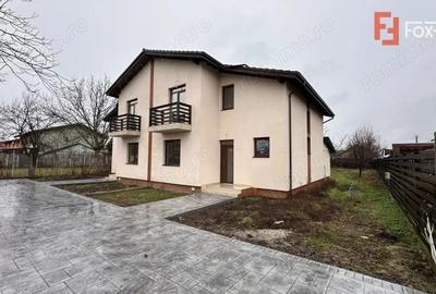 Casă cu 4 camere cu Teren 306 Mp în Chișoda