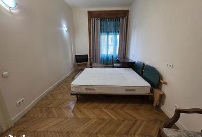 Apartament cu 2 camere decomandat în P-ța Victoriei - 12