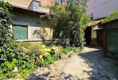 Casă cu 3 camere cu Teren 46 Mp în Cotroceni