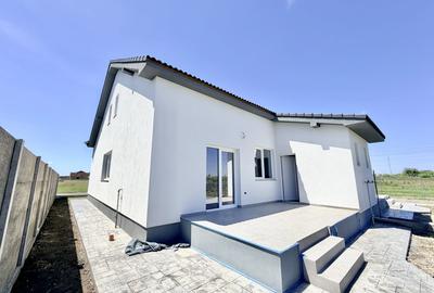 Duplex cu 3 camere cu Canalizare în Moșnița Nouă