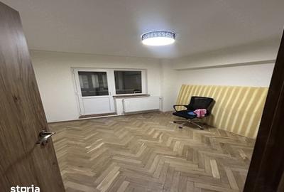 Apartament cu 3 camere decomandat în Calea București - 7