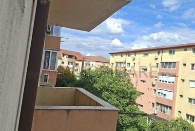 Apartament cu 2 camere semidecomandat în Dâmbovița