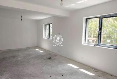 Casă cu 4 camere cu Teren 450 Mp în Central