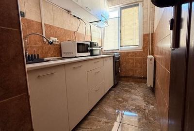 Apartament cu 2 camere semidecomandat în Găvana