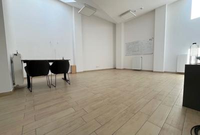 Birou, de 45 mp, în Ultracentral - 3
