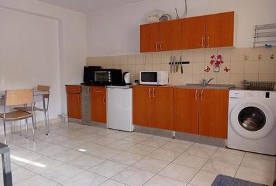 Apartament semidecomandat în Central