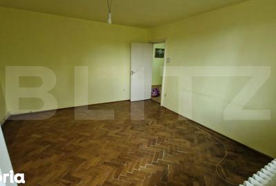Apartament cu 3 camere decomandat în Central - 1