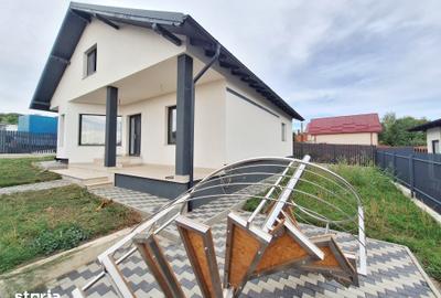Casă cu 3 camere cu Teren 325 Mp în Hemeiuș