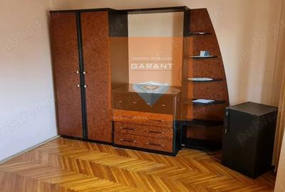 Apartament cu 4 camere decomandat în Central - 1