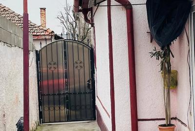 Casă cu 3 camere cu Teren 268 Mp în Central - 2