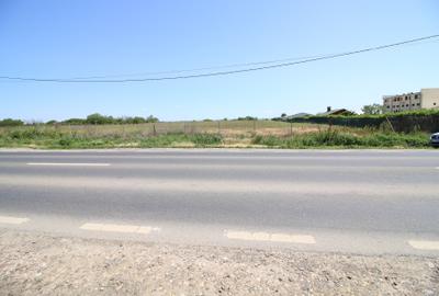 Teren agricol extravilan de 12000 mp, în Vânători - 2