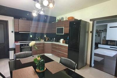 Casă cu 4 camere cu Teren 400 Mp în Unirii - 9