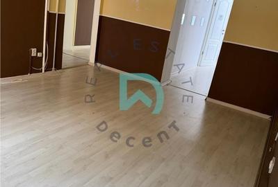 Spațiu comercial, de 70 mp, în 15 Noiembrie - 4