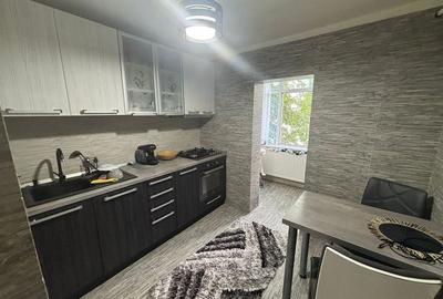 Apartament cu 2 camere în Micro 6