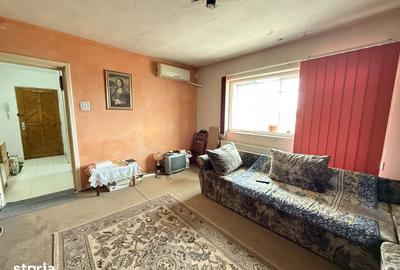 Apartament cu 2 camere semidecomandat în Lipovei