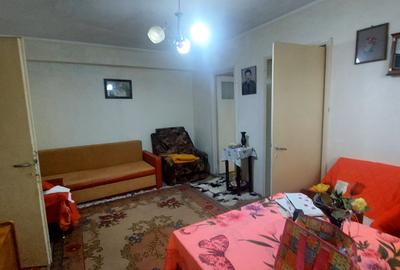 Apartament cu 2 camere semidecomandat în Țiglina 1 - 3