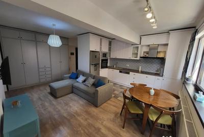 Apartament cu 2 camere decomandat în Băneasa