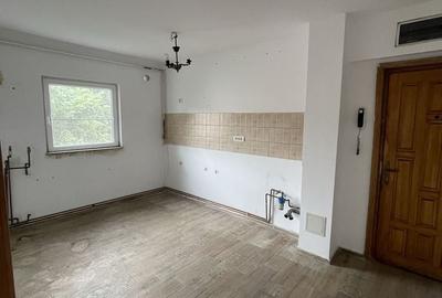 Apartament cu 2 camere semidecomandat în Girocului - 8