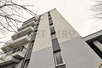 Birou, de 57 mp, în Muncii