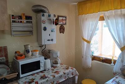 Casă cu 5 camere cu Teren 343 Mp în Poiana - 8