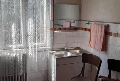 Casă cu 6 camere cu Teren 394 Mp în Central - 1
