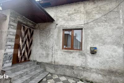 Casă cu 2 camere cu Teren 214 Mp în Beriu