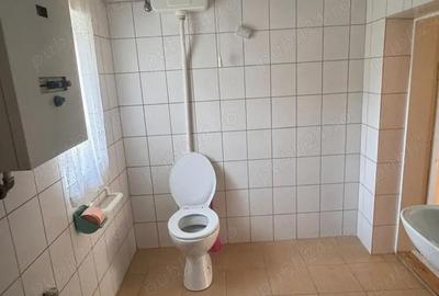 Casă cu Teren 1500 Mp în Turnu - 1
