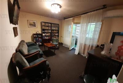 Apartament cu 2 camere decomandat în Văcăresti - 6