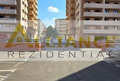 Apartament cu 2 camere decomandat în Apărătorii Patriei