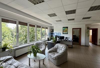 Apartament cu 4 camere în Barbu Văcărescu