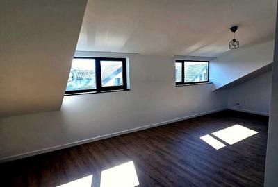 Casă cu 4 camere cu Teren 240 Mp în Exterior Vest